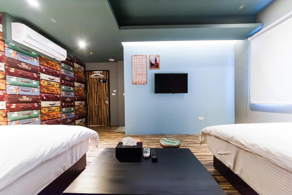 Ace Homestay Luodong Esterno foto